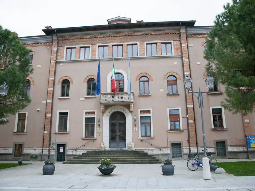 Il Palazzo municipale di Grado che sarà interessato dai lavori Foto di Katia Bonaventura