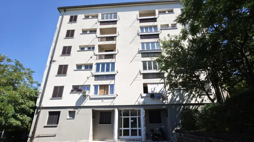 Il condominio in strada di Fiume 131 Foto Andrea Lasorte