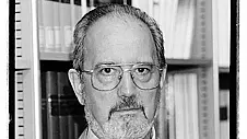 Il prof. Pio Nodari, docente di geografia economico-politica alla facoltà di Economia