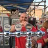 Matteo Schina al lavoro alla sagra della Pallamano Trieste