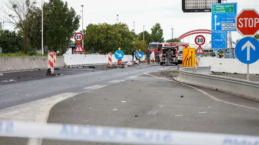 Il tragico incidente che si verificò alle porte di Gorizia, fra la H4 slovena e la A34 Foto Daniele Tibaldi