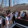 I ragazzi sbarcano dalla Bel Espoir (Silvano)