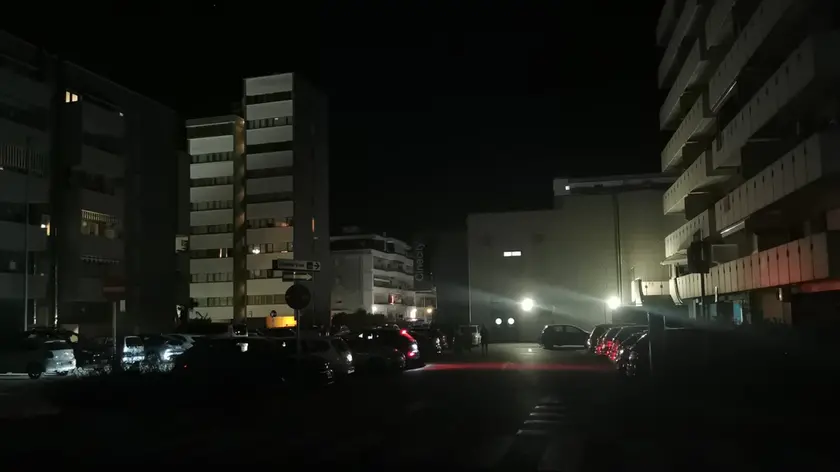 Numerose le zone di Lignano rimaste al buio a causa dei blackout nella serata di Ferragosto