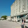L’esterno del ristorante “Vista mare” a cui sono stati messi i sigilli