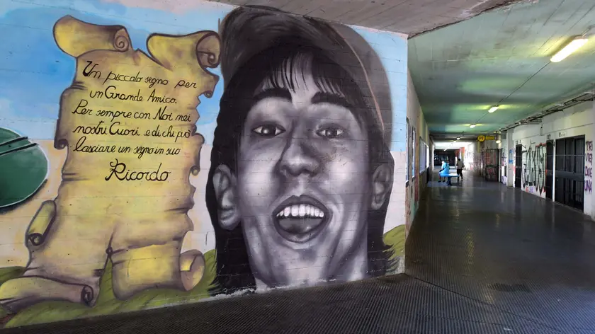 Un murales autorizzato che correda le pareti rispetto ai graffiti abusivi (Bruni)