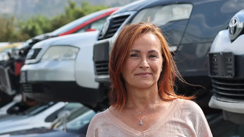 Antonella Stransciach, titolare della “Autodemolizioni Casale”, storica azienda a conduzione familiare che opera in via Brigata Casale dal 1975. Fotoservizio Lasorte