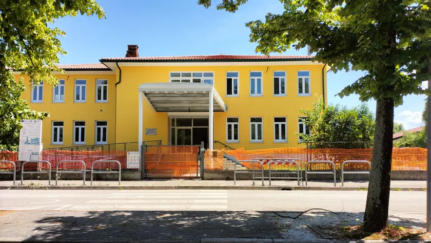 I lavori alla scuola Ungaretti di via Cipriani nelle foto scattate dai genitori