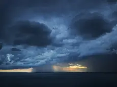 Maltempo sul golfo in una foto di questa estate (Lasorte)