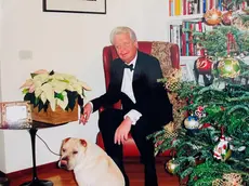 Il commercialista Piero Valentincic con il suo cane, lo shar pei Teodoro