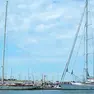 I due yacht Halekai e Kaizen che in questi giorni hanno fatto sfoggio di sé in Marina San Giusto foto silvano