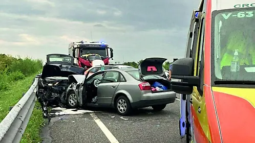 Le auto coinvolte nell’incidente a Mariano del Friuli