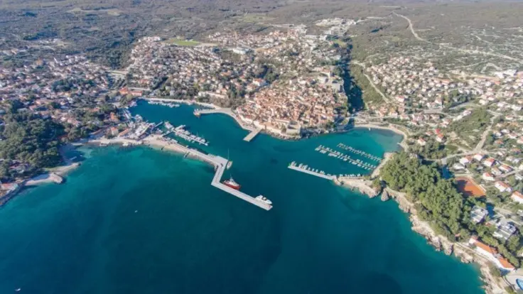 Un rendering del futuro porto di Veglia città in Croazia
