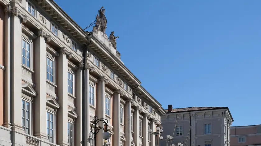 Il teatro Verdi di Trieste (Silvano)