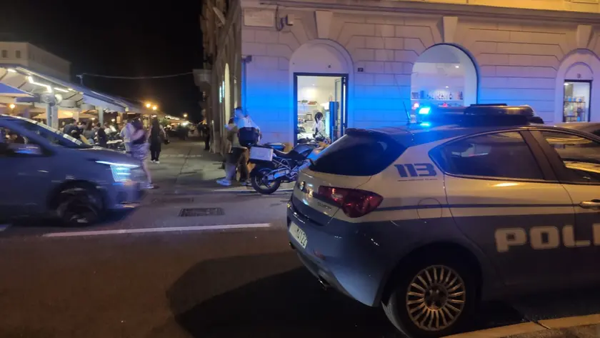 L'intervento della Polizia in Ponterosso