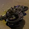 A sinistra l'auto e a destra la moto coinvolte nell'incidente (Silvano)