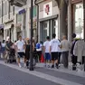 Il tratto pedonale di corso Verdi affollato per l’iniziativa commerciale dello Sbaracco Foto Roberto Marega