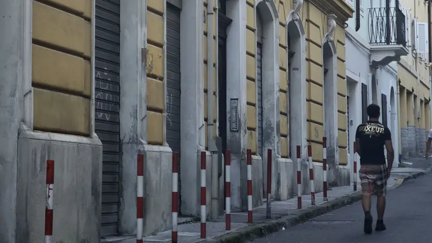 L’alloggio di via Corridoni dove viveva il fermato: qui la palazzina (foto Lasorte)