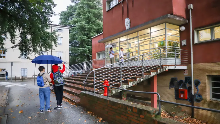 Primo giorno di scuola alla media Locchi (Tibaldi)