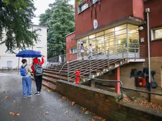 Primo giorno di scuola alla media Locchi (Tibaldi)
