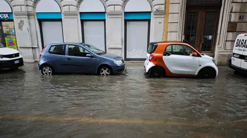 Via Genova allagata (Lasorte)
