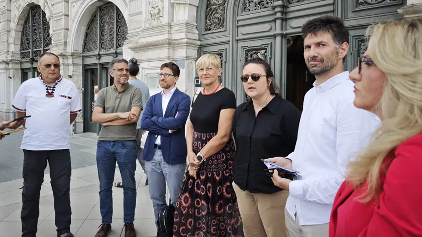 Una delle conferenze stampa indette dal centrosinistra contro la cabinovia (Lasorte)