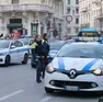 I controlli della Polizia locale in piazza Goldoni (Silvano)