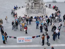 La protesta dello scorso maggio davanti al Municipio (Foto Silvano)
