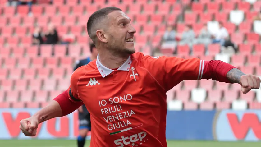 Tra i nuovi pronti a esordire c’è anche Silvestri (Lasorte)