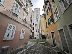 Piazzetta “corte” Trauner e la sua particolarità (Lasorte)