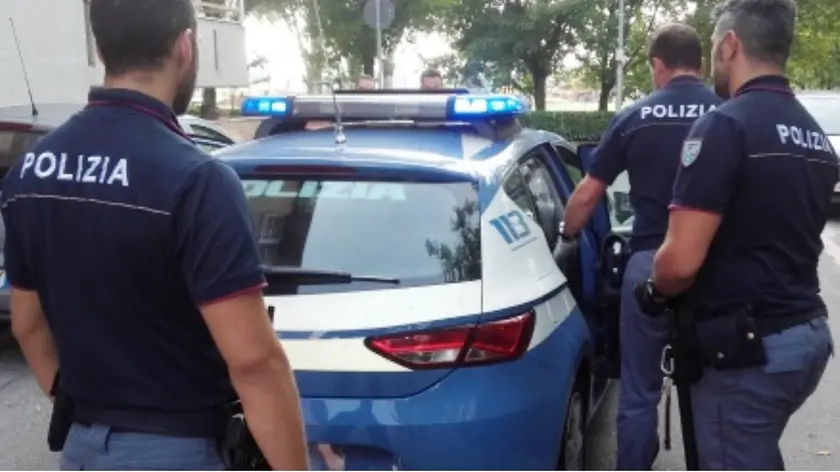 Un arresto della polizia