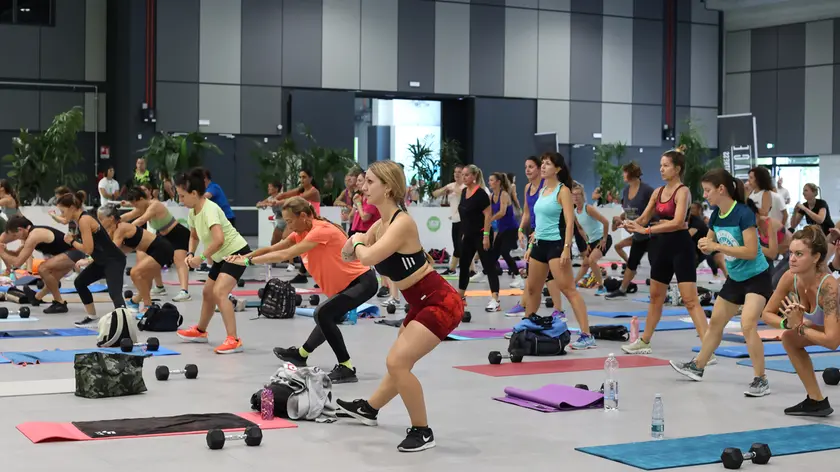 Tanti appassionati di fitness a Let's Move (Lasorte)