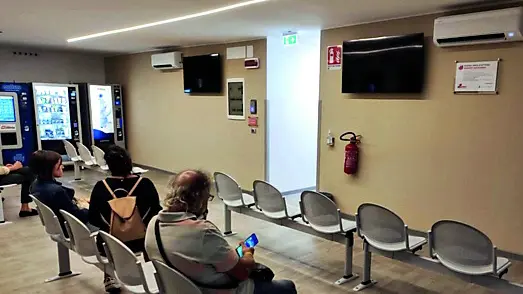 Al via una serie di interventi riferiti al Pronto soccorso di cui si può vedere, nelle immagini di Katia Bonaventura, la sala d’attesa