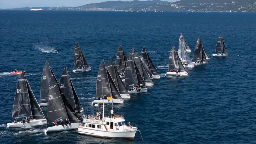 Una delle partenze del pre mondiale di due settimane fa sempre all’YCA Foto Giovanni Tesei