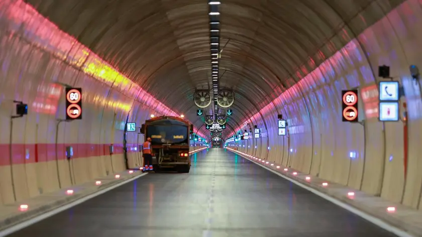 La prima galleria il tunnel appena restaurato sotto il monte maggiore
