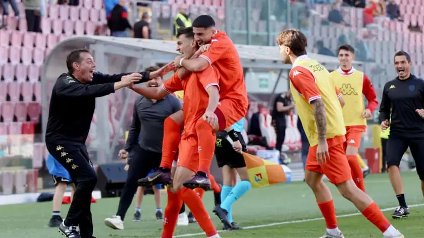 L'esultanza dopo il gol dell'1 a 0 (Lasorte)