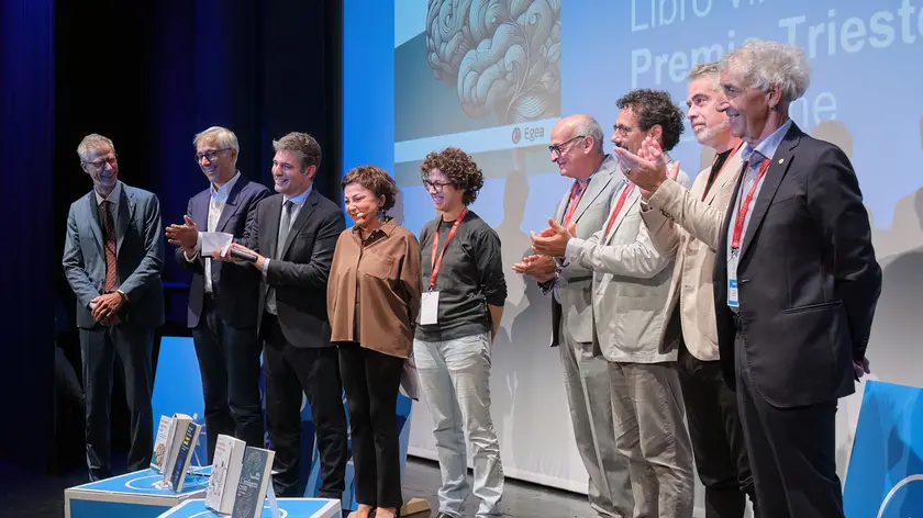 Un momento della premiazione (Silvano)