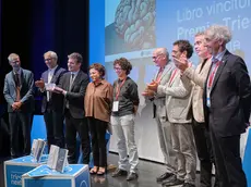 Un momento della premiazione (Silvano)