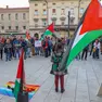La manifestazione di mercoledì sera a Monfalcone. Foto Tibaldi