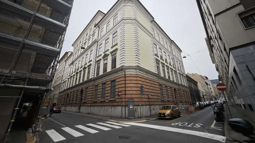 La sede del Carducci-Dante in via Rismondo (Lasorte)