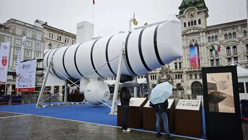 Il batiscafo Trieste inaugurato sotto la pioggia (Lasorte)