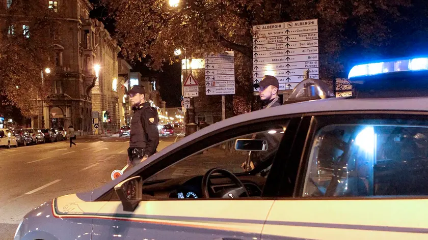 Controlli stradali della polizia a Trieste
