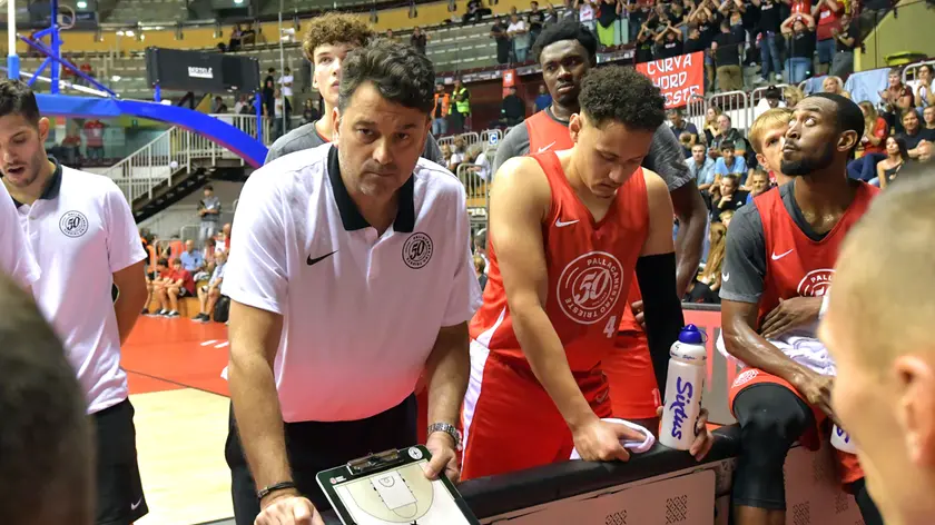 Il coach della Pallacanestro Trieste Israel Gonzalez Bruni