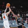 Colbey Ross al tiro. Foto BCL