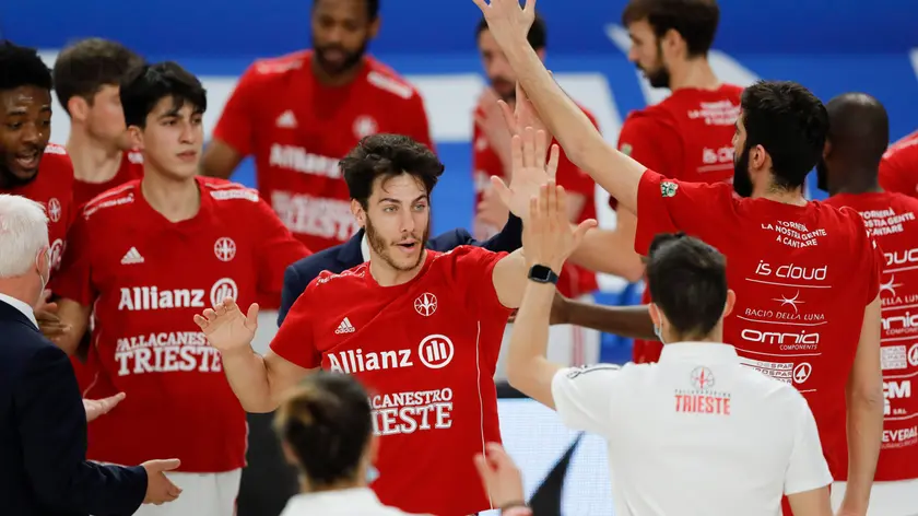Andrea Coronica con la maglia dell’Allianz Trieste