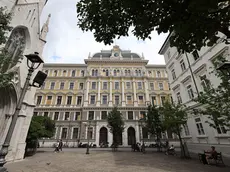 L’imponente ex Intendenza di finanza in largo Panfili (fotoservizio Andrea Lasorte)