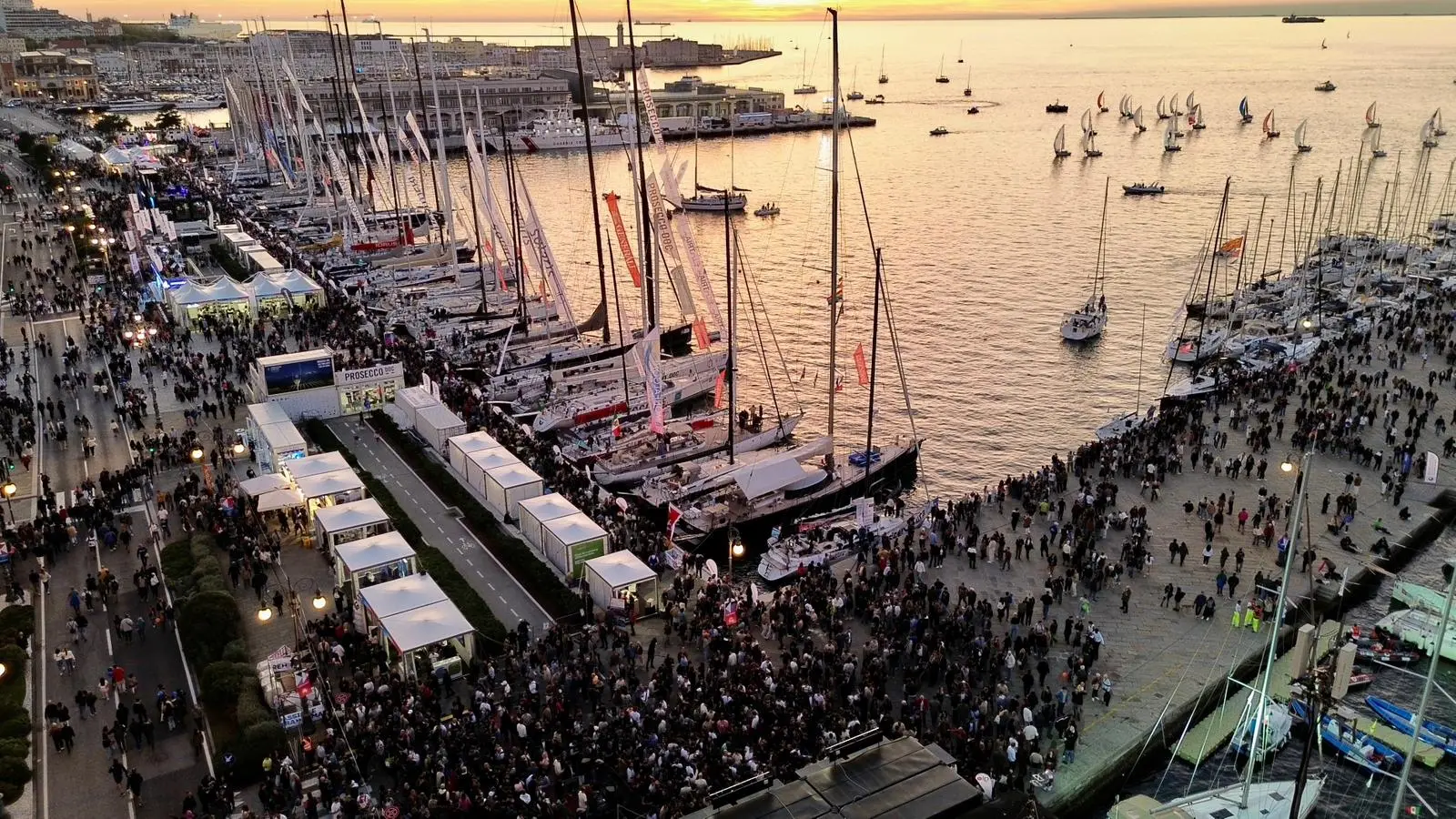 Le Rive di Trieste alla vigilia della Barcolana 57. Foto Silvano