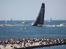 Arca Sgr ha trionfato alla Barcolana 57, conquistando la terza vittoria consecutiva. La regata in mare ha coronato la grande festa del mare che ha catalizzato migliaia di persone tra mare e terra. Le foto sono di Andrea Lasorte, Massimo Silvano e Francesco Bruni
