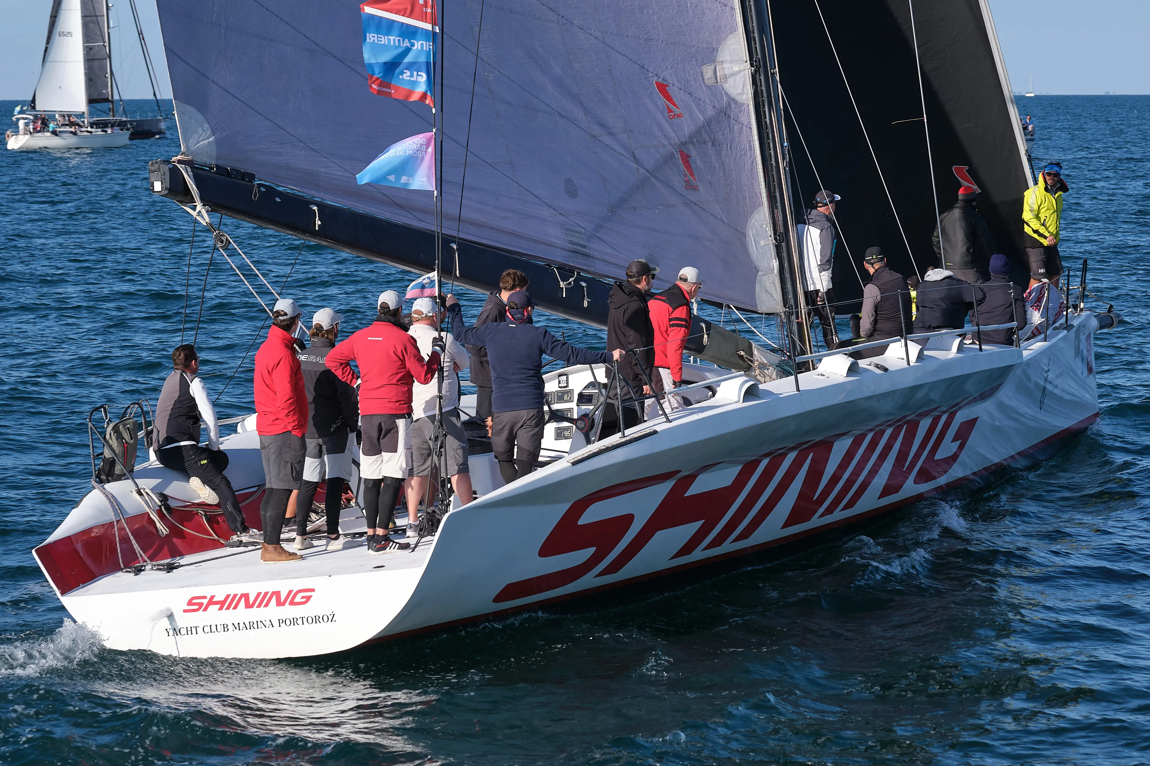 Arca Sgr ha trionfato alla Barcolana 57, conquistando la terza vittoria consecutiva. La regata in mare ha coronato la grande festa del mare che ha catalizzato migliaia di persone tra mare e terra. Le foto sono di Andrea Lasorte, Massimo Silvano e Francesco Bruni