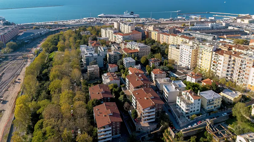 Una panoramica sull’area che dovrà essere evacuata durante le operazioni di disinnesco della bomba (Silvano)