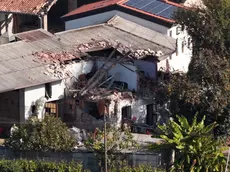 Il casolare di Castel d'Azzano dopo l'esplosione